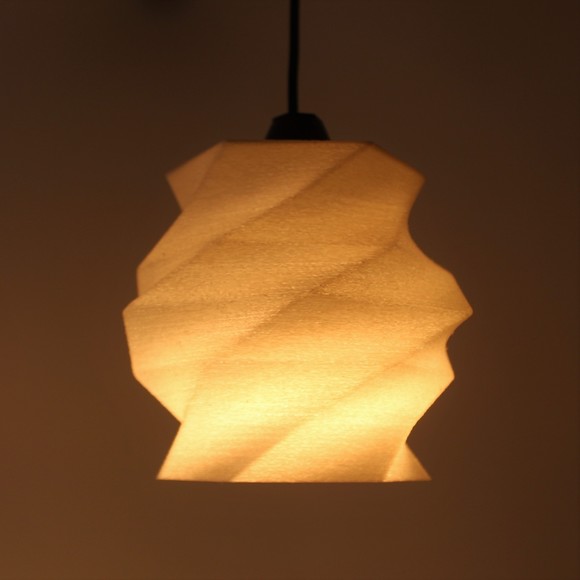 3DPPA Flowing Lamp Shade | Home Decor | Gift Idea | Geometric | Pendant Lighting - Picture 5 of 10